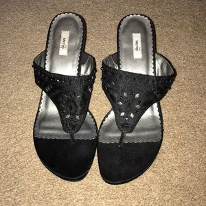 Metro 7 Black wedges